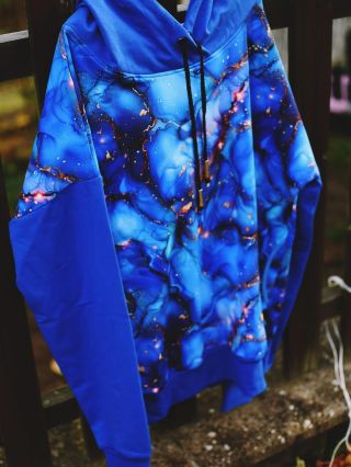 Mikina modrý mramor, boční kapsy. 😍